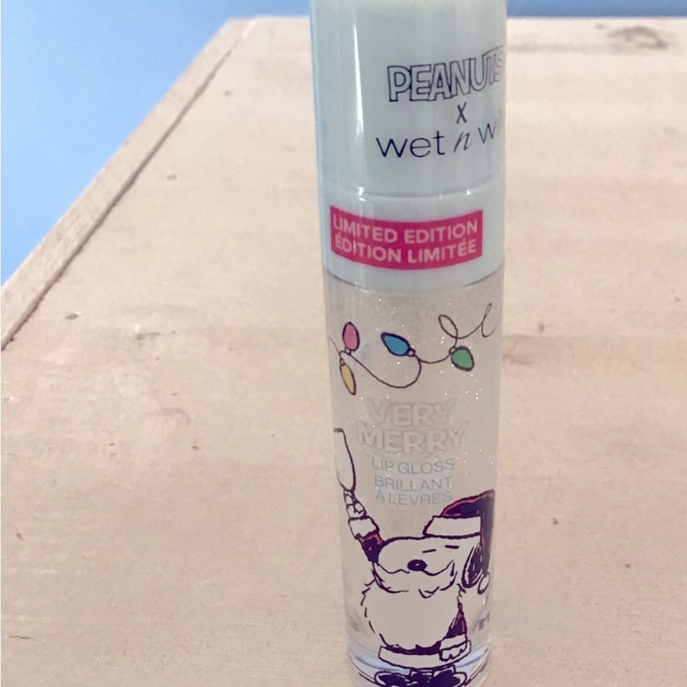 Wet n Wild Limited Edition Merry x Peanuts lip gloss Sealed